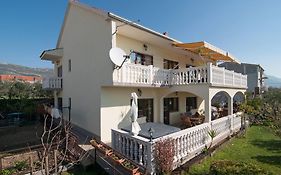 Apartments Corana