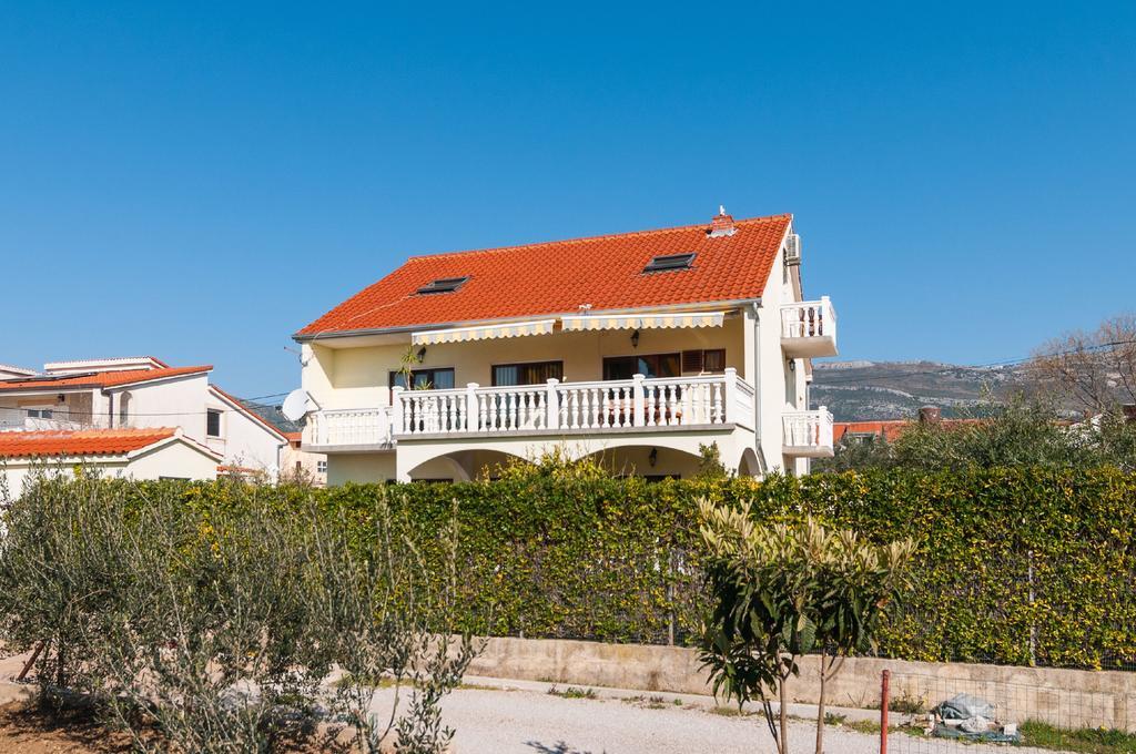 Apartments Corana Kastela Dış mekan fotoğraf