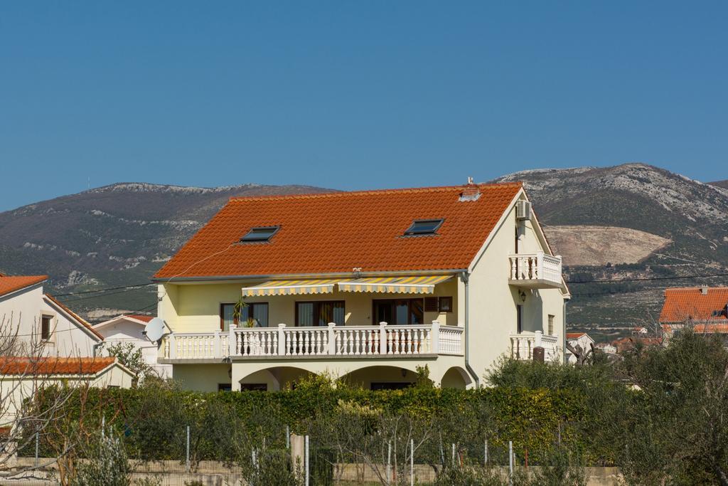 Apartments Corana Kastela Dış mekan fotoğraf